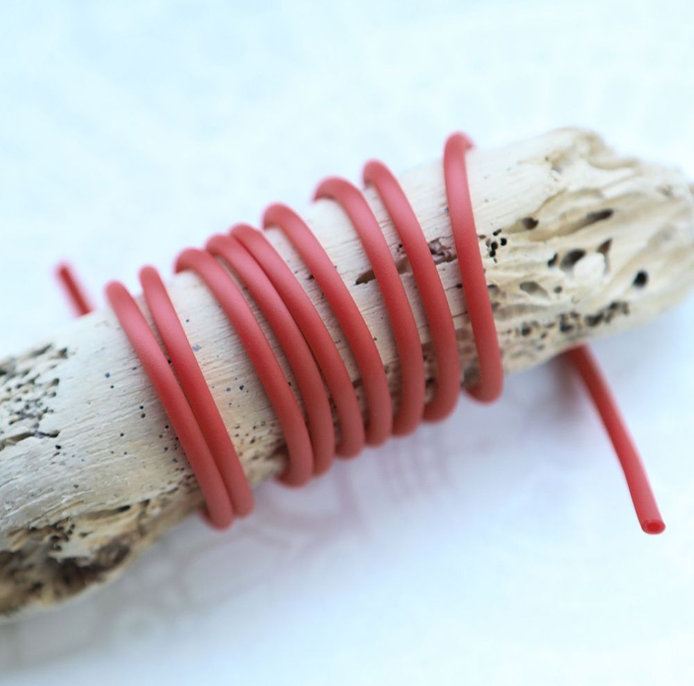 шнур резиновый, с отверстием, цвет красный, диаметр 3 мм