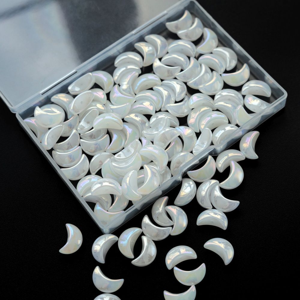 бусина "полумесяц", стекло, цвет белый перламутр, 9x14x6.5 мм