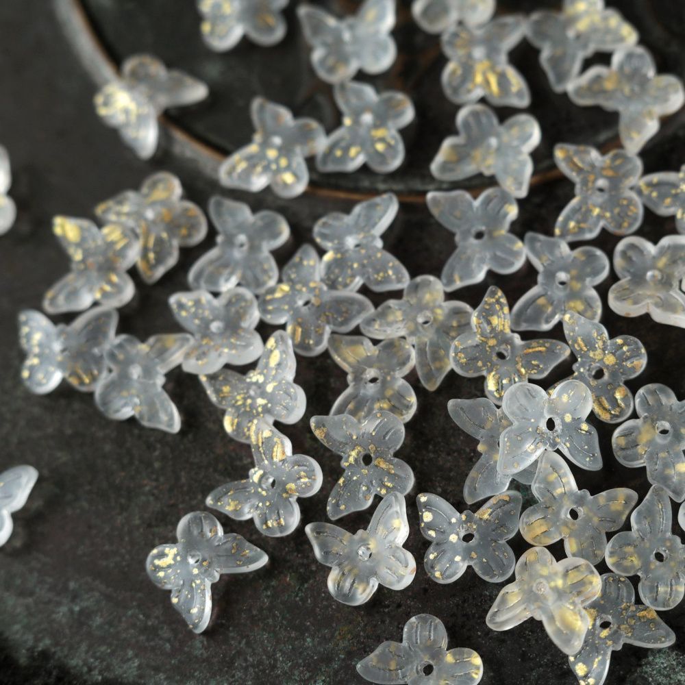 бусина "бабочка", стекло, цвет сливочный матовый, 10x12 мм