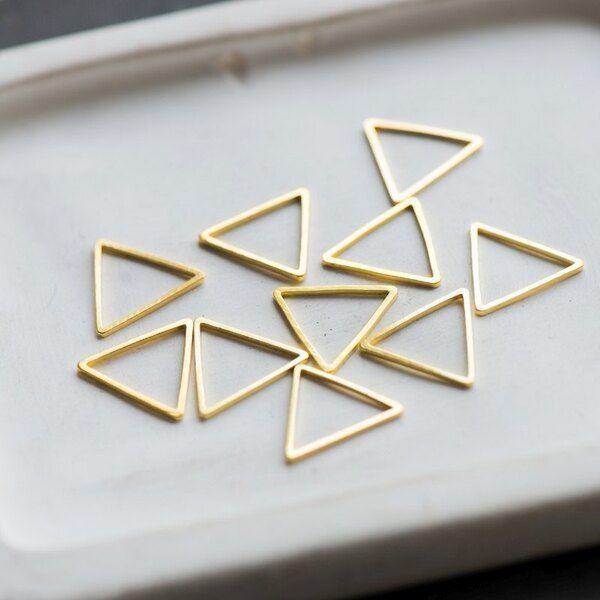 подвеска-рамка металл "триангл", цвет золото, 15x13x1 мм