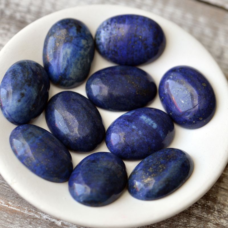 кабошон лазурит овальный, цвет синий,  30x22x7 мм