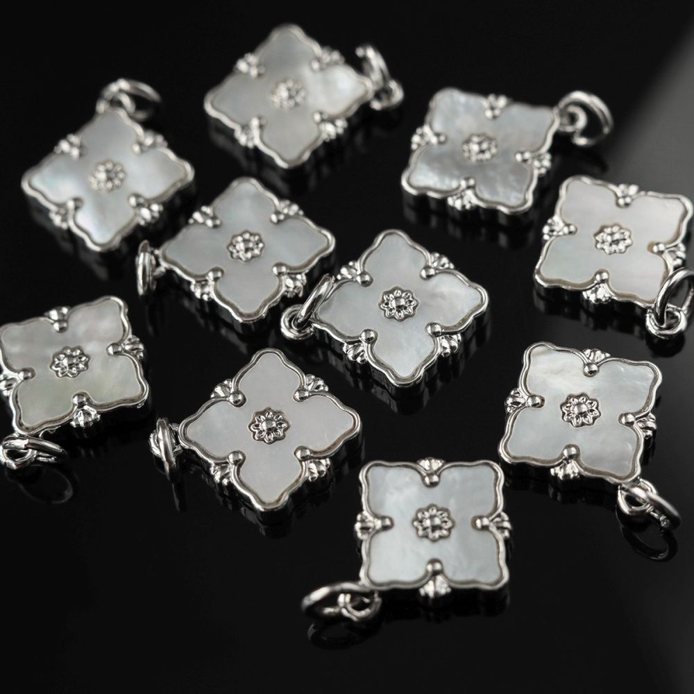 подвеска металл "даймонд", перламутр/покрытие платина, 16x14x3 мм