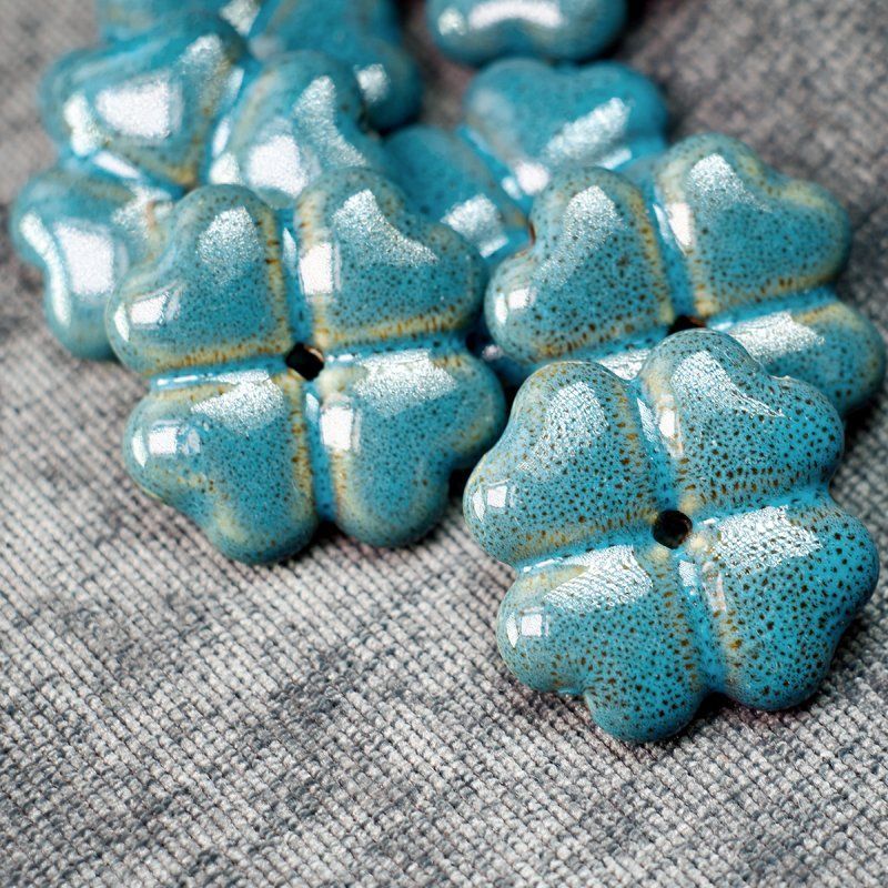 бусина, керамика "клевер", цвет бирюзовый, 28x28x7 мм