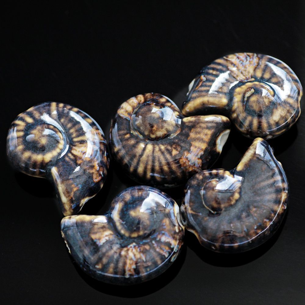 бусина, керамика "наутилус", цвет кофе, 39x30x16.5 мм