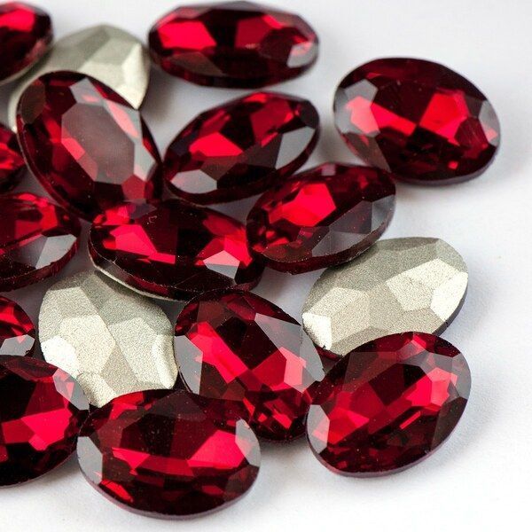 кабошон стекло кристалл, овальный, цвет siam, 18х13 мм