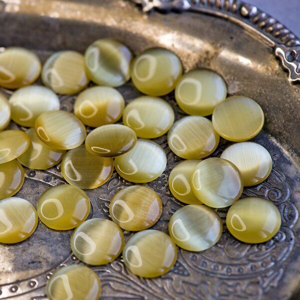 кабошон "кошачий глаз", стекло, цвет золотистый, 14х3 мм