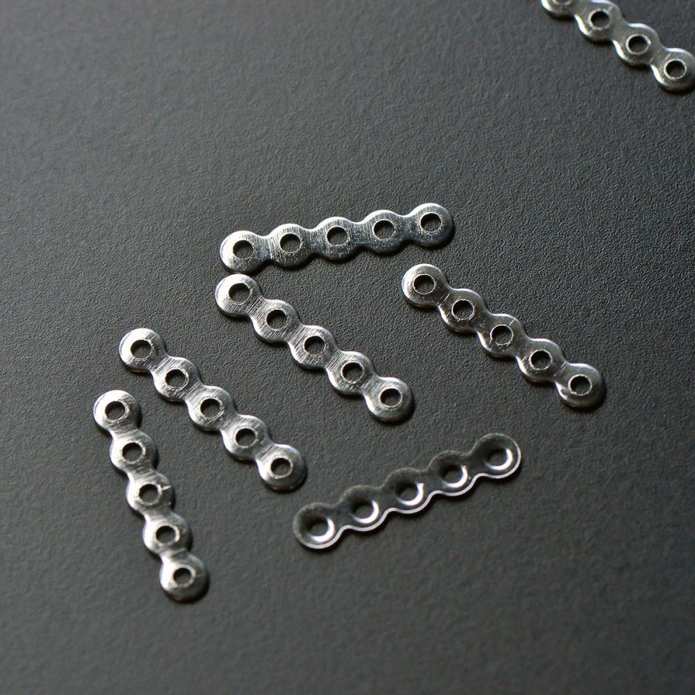 разделитель 5-отв. "лунар", цвет платина, 17x3x0.5 мм