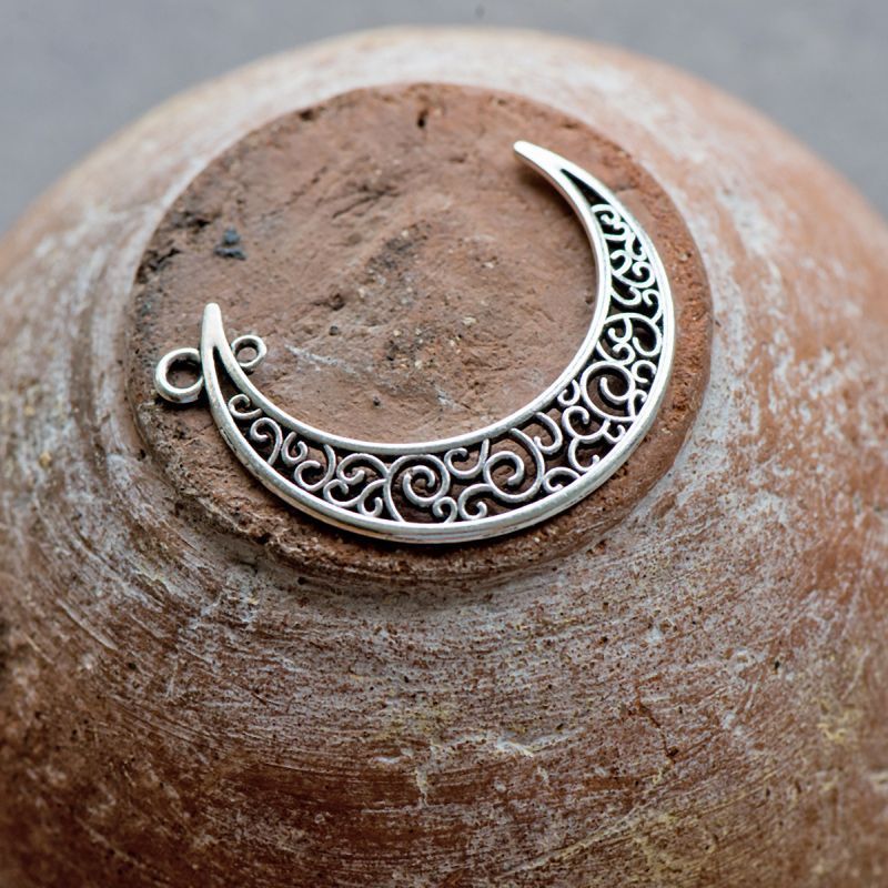 коннектор "месяц", цвет античное серебро, 37x8x2 мм