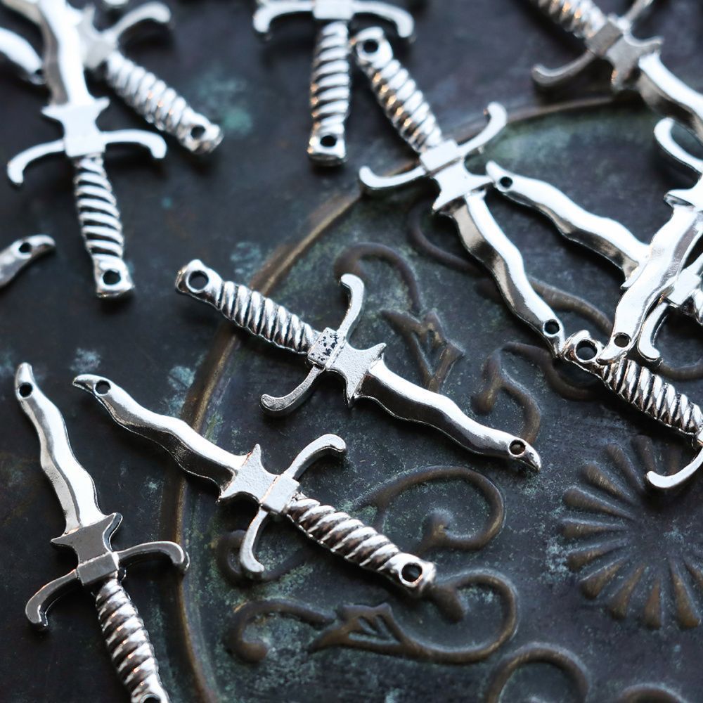 коннектор "кинжал", цвет античное серебро, 40x16x3 мм