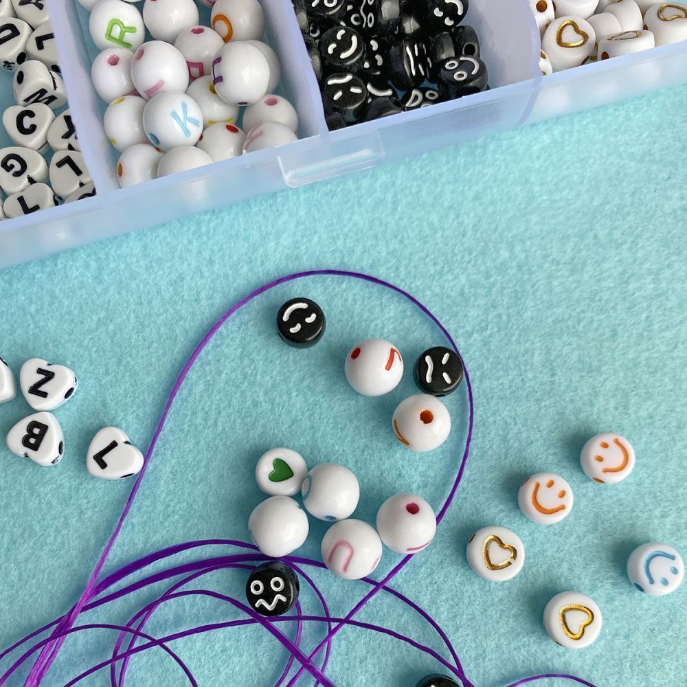 набор бусин в органайзере "марина"