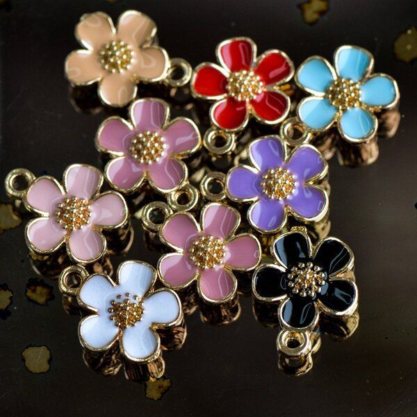 подвеска металлическая "цветочек", эмаль, цвет светлое золото, 16x13x3 мм