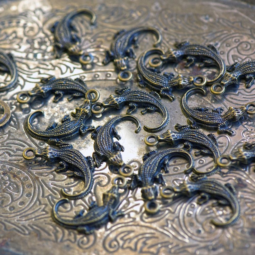 подвеска металлическая "геккон", цвет античная бронза, 23х21х3,5 мм