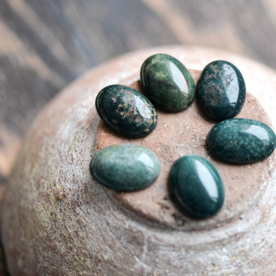 кабошон агат овальный, цвет зеленый темный, 18x13x5 мм