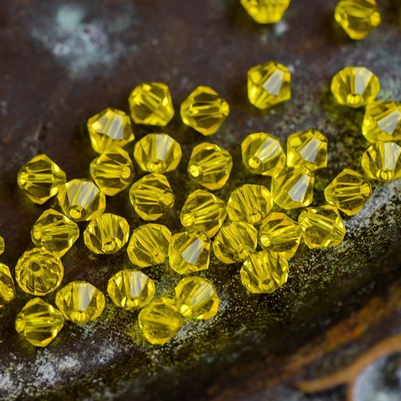 бусина, стекло биконус 6, цвет лимонно-желтый, 6 мм