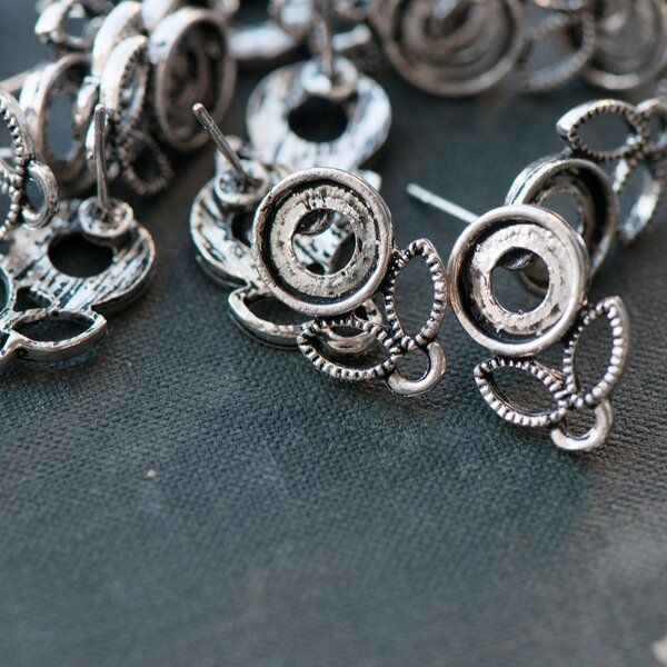 пуссеты "флора", цвет античное серебро, 17х11.5 мм