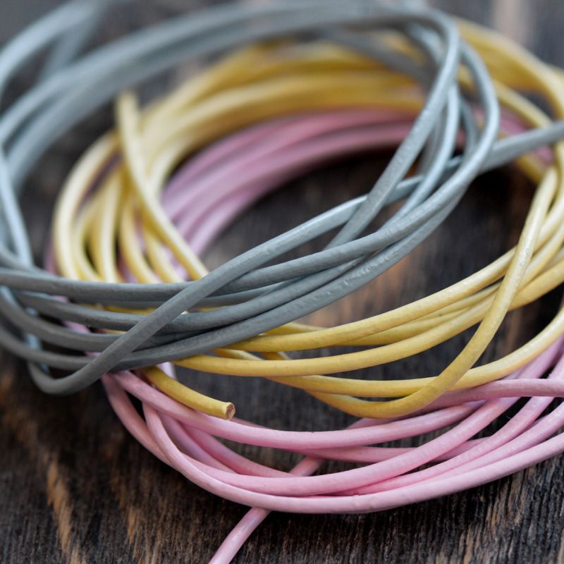 шнур кожаный, цвет розовый, диаметр 1.5 мм