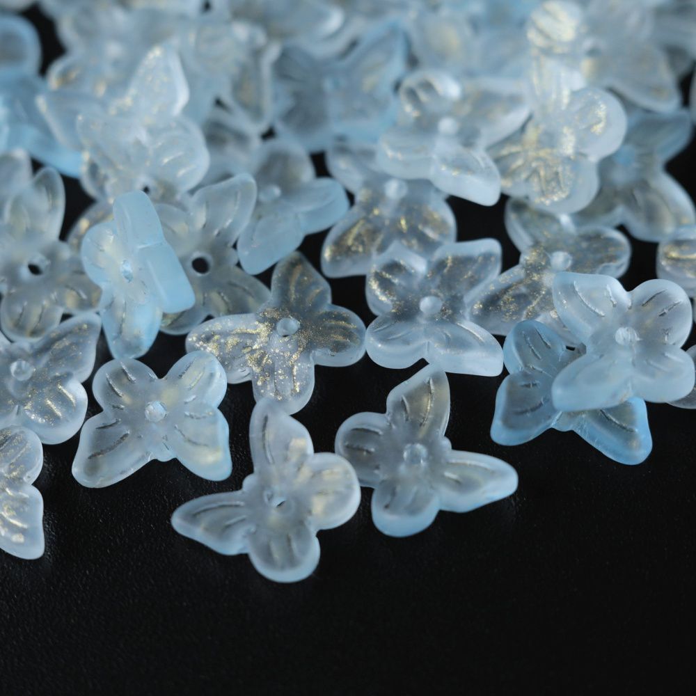 бусина "бабочка", стекло, цвет св.голубой, 10x12 мм