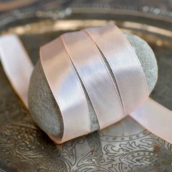 лента, атлас, цвет светлый персик, ширина 15 мм ленты