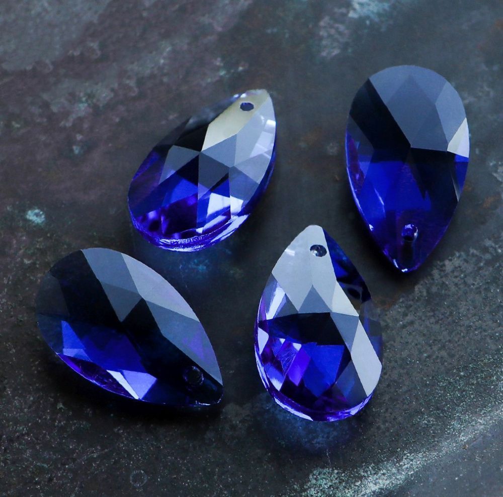 подвеска стеклянная "капля", граненая, цвет синий, 22х13 мм