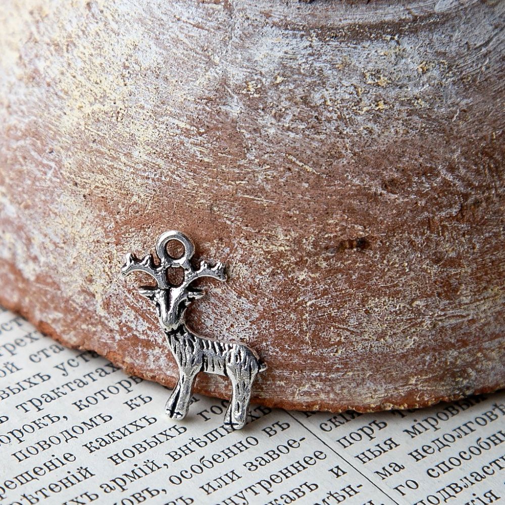 подвеска металлическая "олень", цвет античное серебро, 23.5x19x2.5 мм
