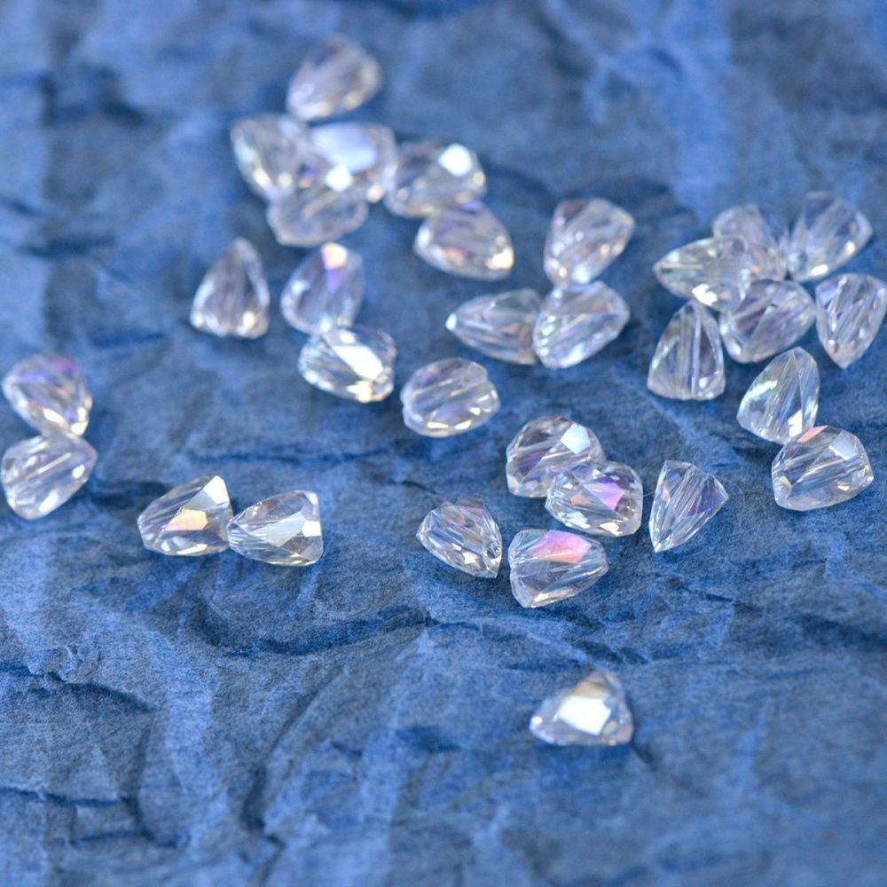 бусина "треугольник", стекло, цвет прозрачный ав, 8x6x6 мм