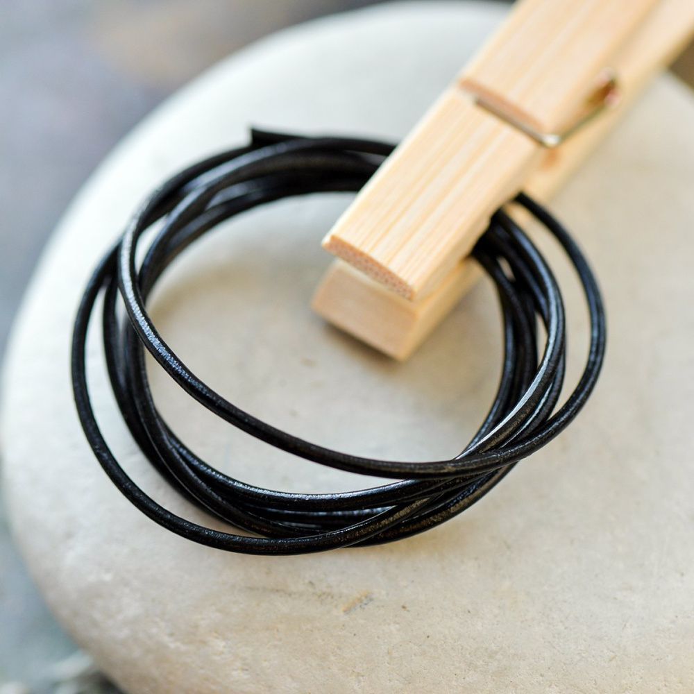 шнур кожаный, цвет черный, диаметр 1,7 мм 