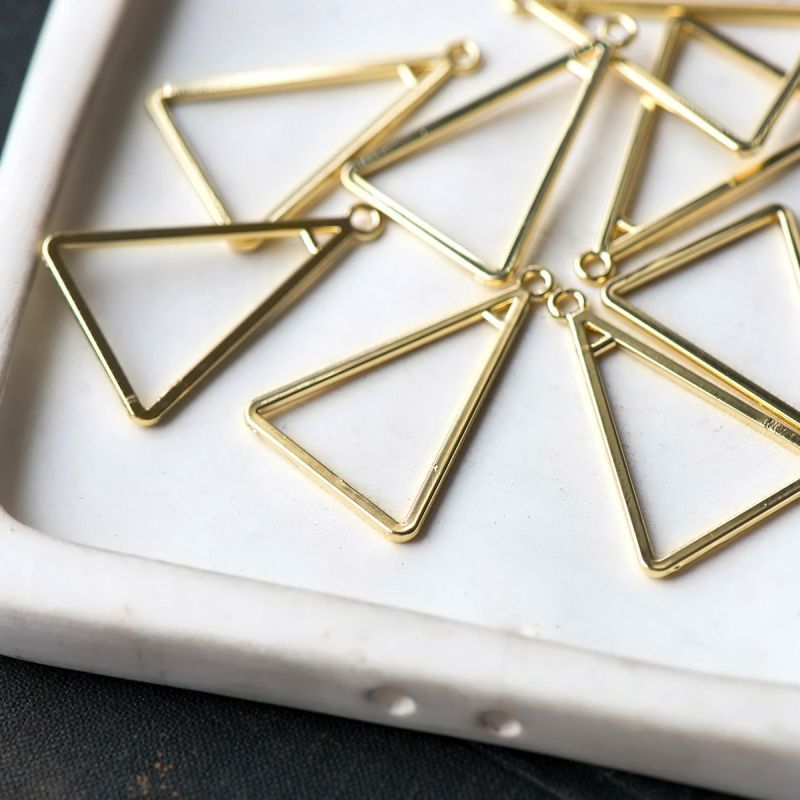 коннектор "тригон", цвет светлое золото, 31x21x1.5 мм