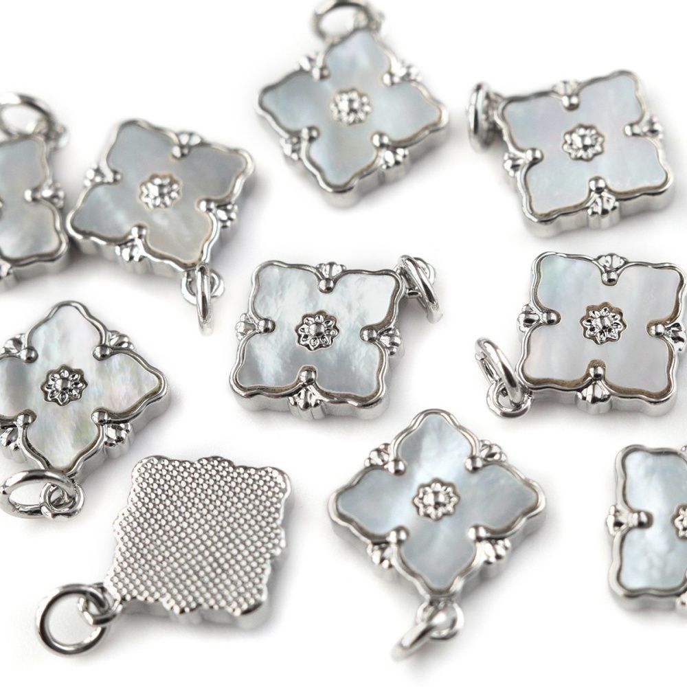 подвеска металл "даймонд", перламутр/покрытие платина, 16x14x3 мм