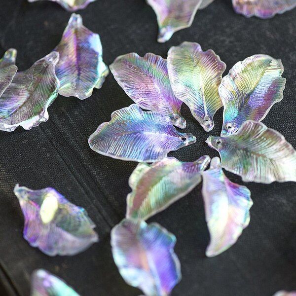 подвеска акриловая "листопад", цвет прозрачный радужный, 33x19x3 мм