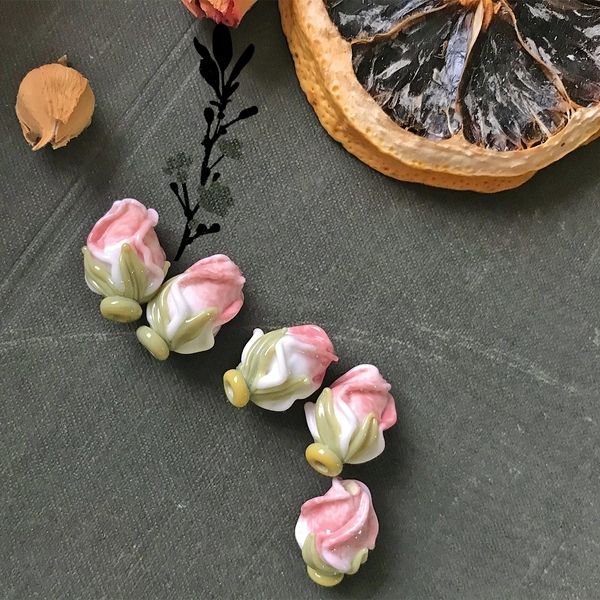 бусина, мурано "розовый бутон", бело-кремовый, 15-16х10-11 мм