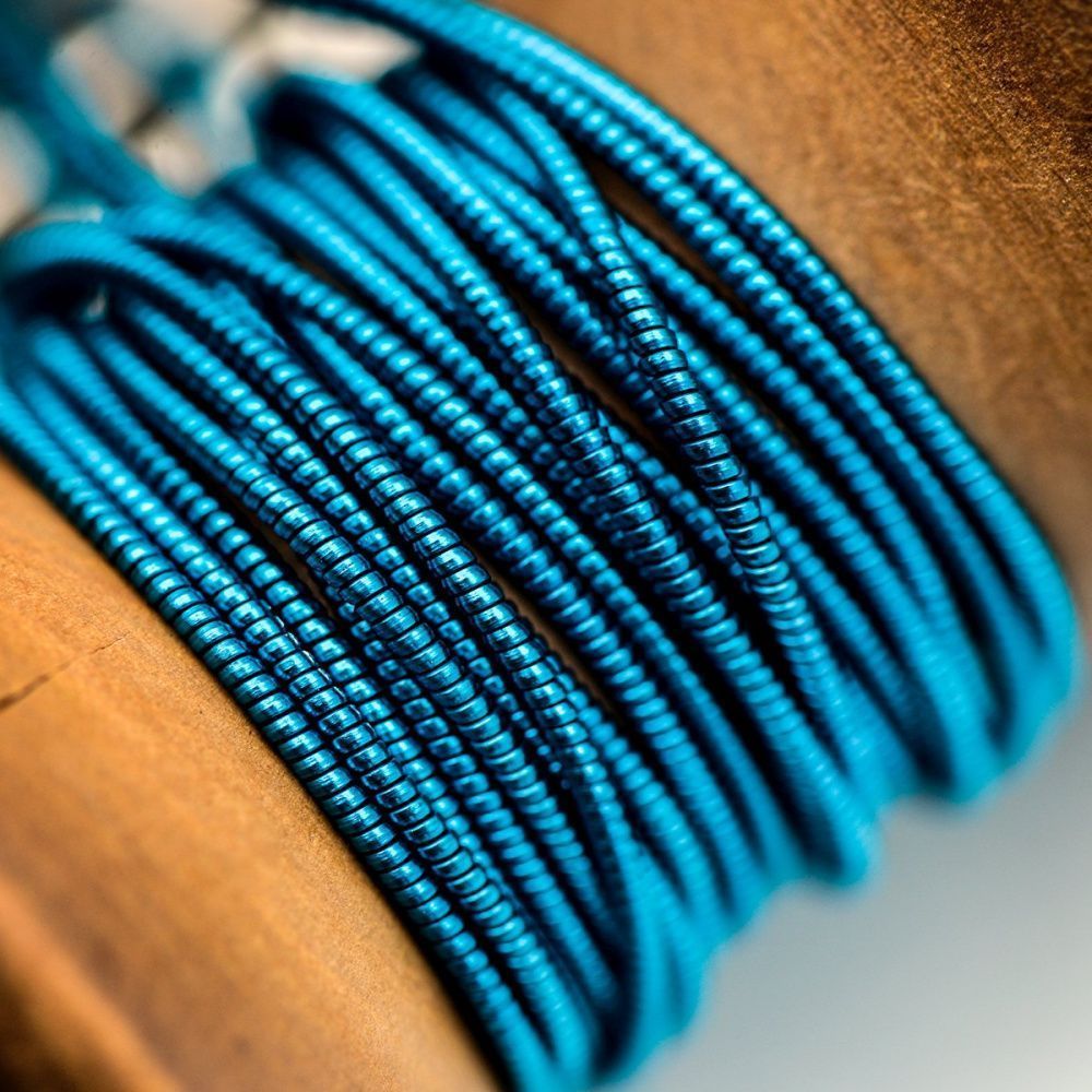 канитель жесткая, цвет яркий голубой, 1.3 мм