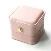 Коробка "Корона", экокожа, цвет розовый светлый, 5.8x5.8x4.8 см