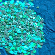 Пайетки плоские, светло-зеленый радужный, 4 мм