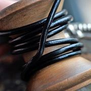Шнур кожаный, цвет черный, диаметр 3 мм