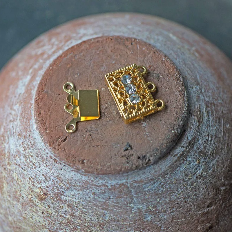 замок для украшений "триоле", стразы, цвет золото, 18x17x7 мм