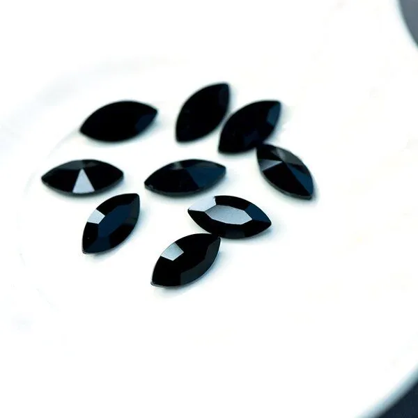 кабошон стекло кристалл, navette, цвет jet, непрозрачный 18х9 мм