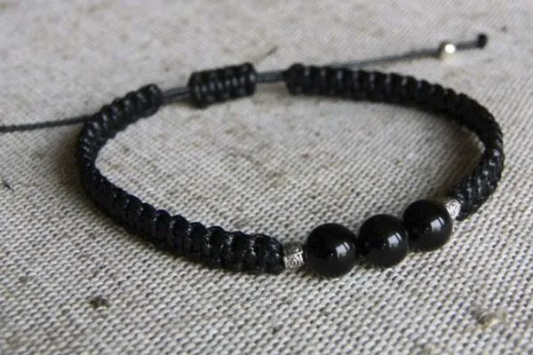 Мужской браслет-шамбала с бусинами из агата.