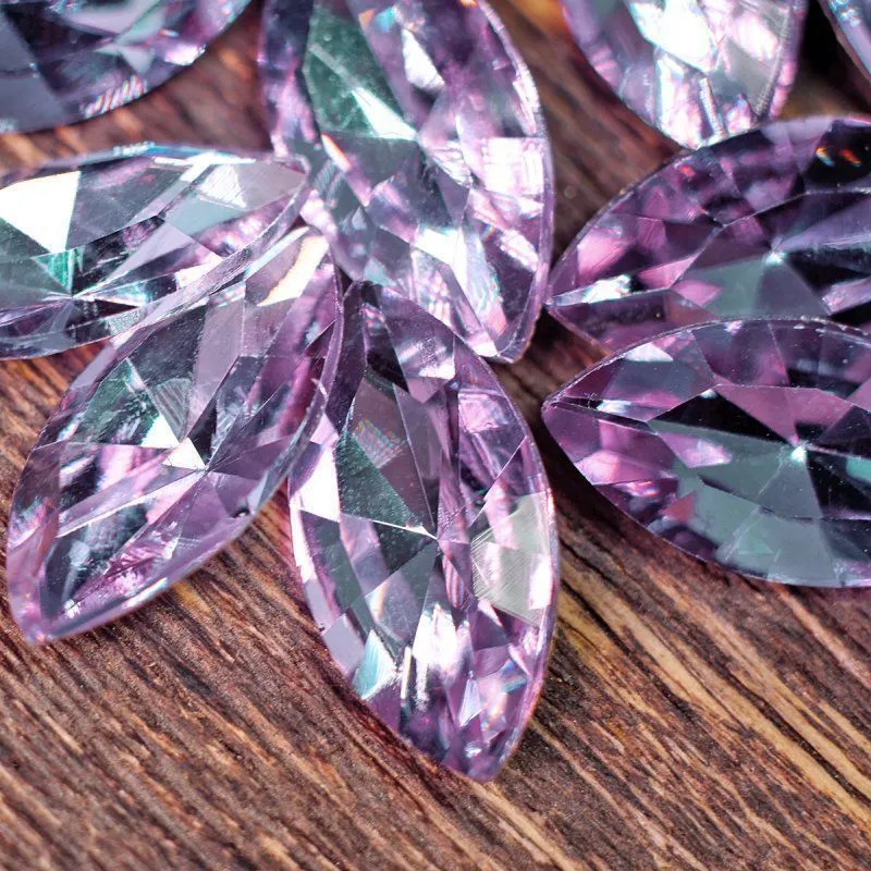 кабошон стекло кристалл, navette, цвет tanzanite, 18х9 мм