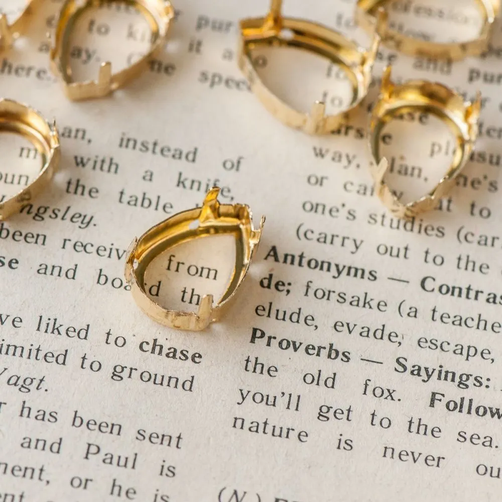 цапы для стразов каплевидные, открытые, цвет золото, 18х13 мм