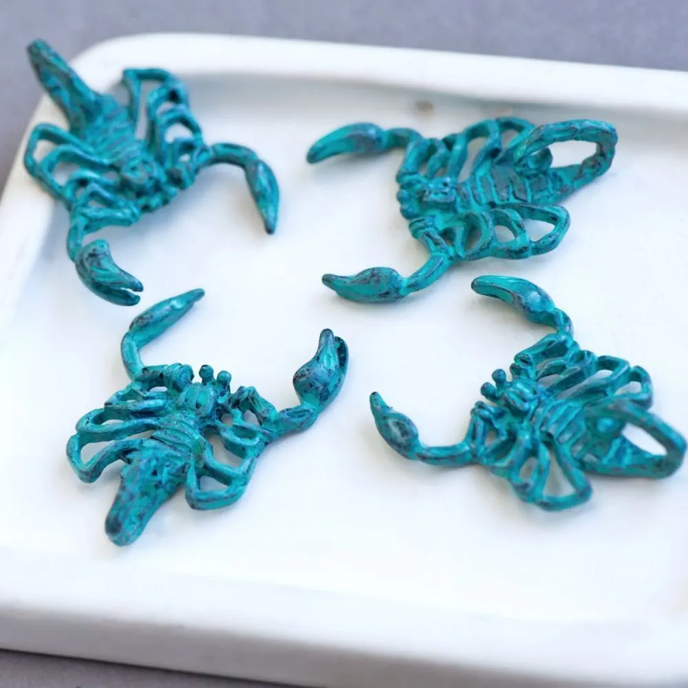 подвеска металлическая "скорпион", цвет черный/патина, 39x28x10 мм