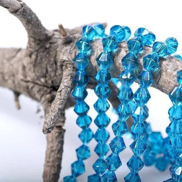 бусина, стекло биконус 8, цвет яркий голубой, 8 мм