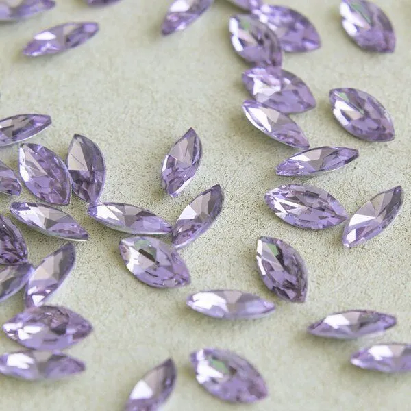 кабошон стекло кристалл, navette, цвет tanzanite, 12х6 мм