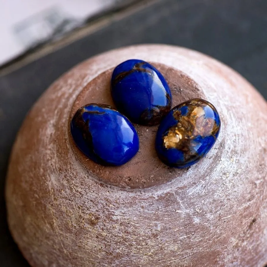 кабошон им. варисцита, овальный, цвет синий/медный, 25x18x7 мм