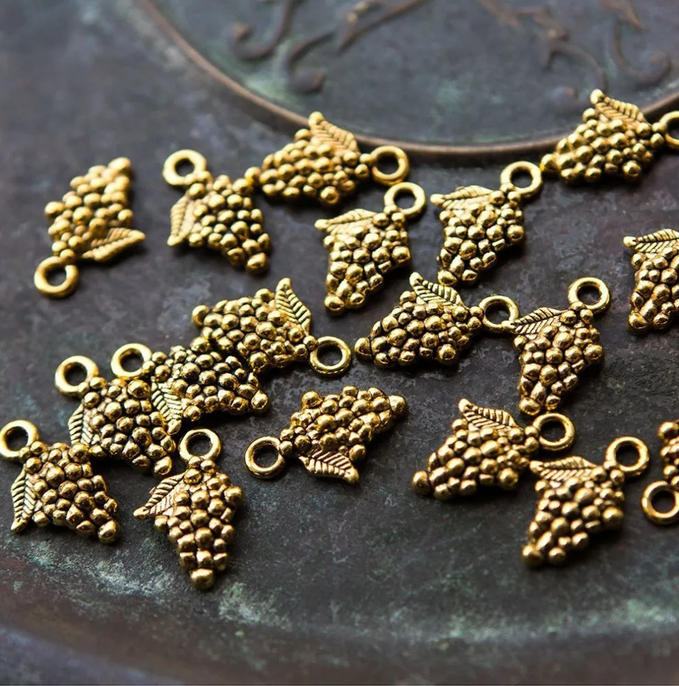 подвеска металлическая "виноград", цвет античное золото, 18x12 мм