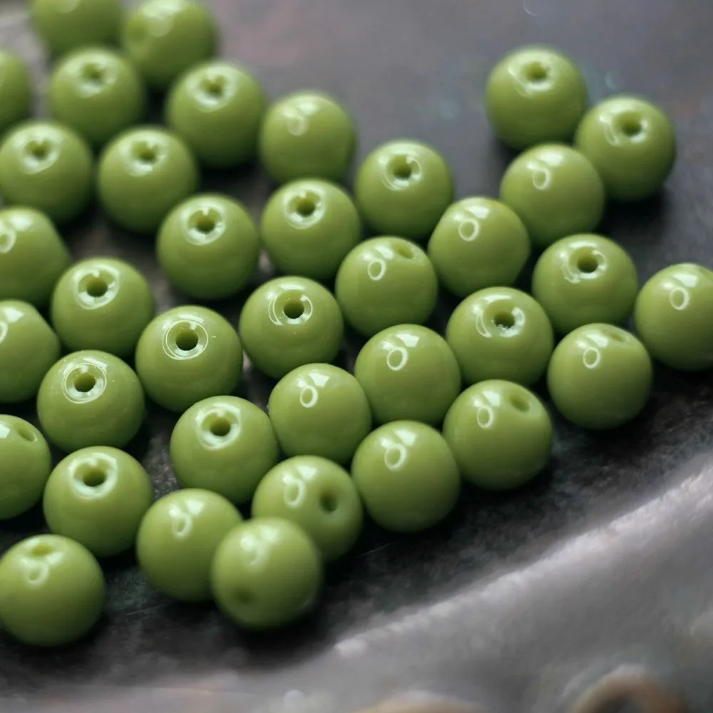 бусина, стекло 8, цвет лайм, 8 мм